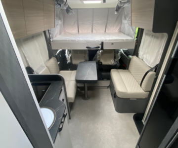 ETRUSCO_I 7400 SBC_salon vers avant lit